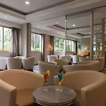 Og Antibes Les Strelitzias Hotell *