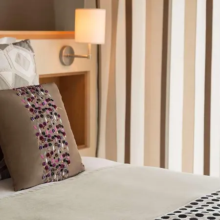 Og Antibes Les Strelitzias * Juan-les-Pins